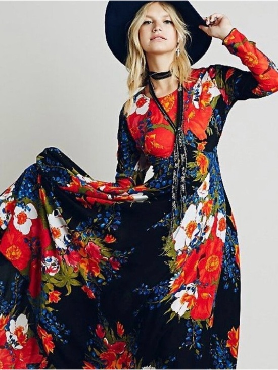 Free People Dresses & Skirts - Free People First Kiss Maxi Dress